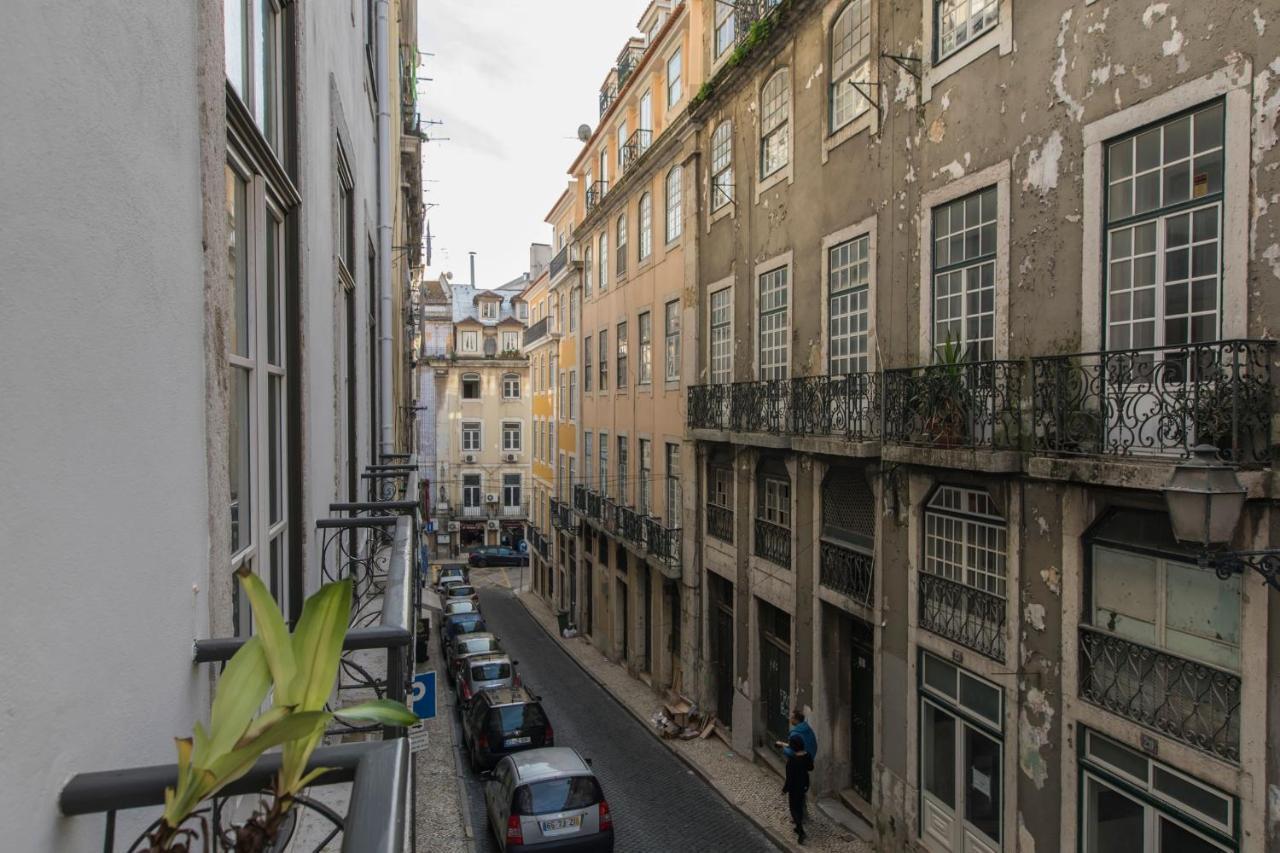 Lovelystay - 3 Bedroom Downtown Wonderwall Lisbon Bagian luar foto