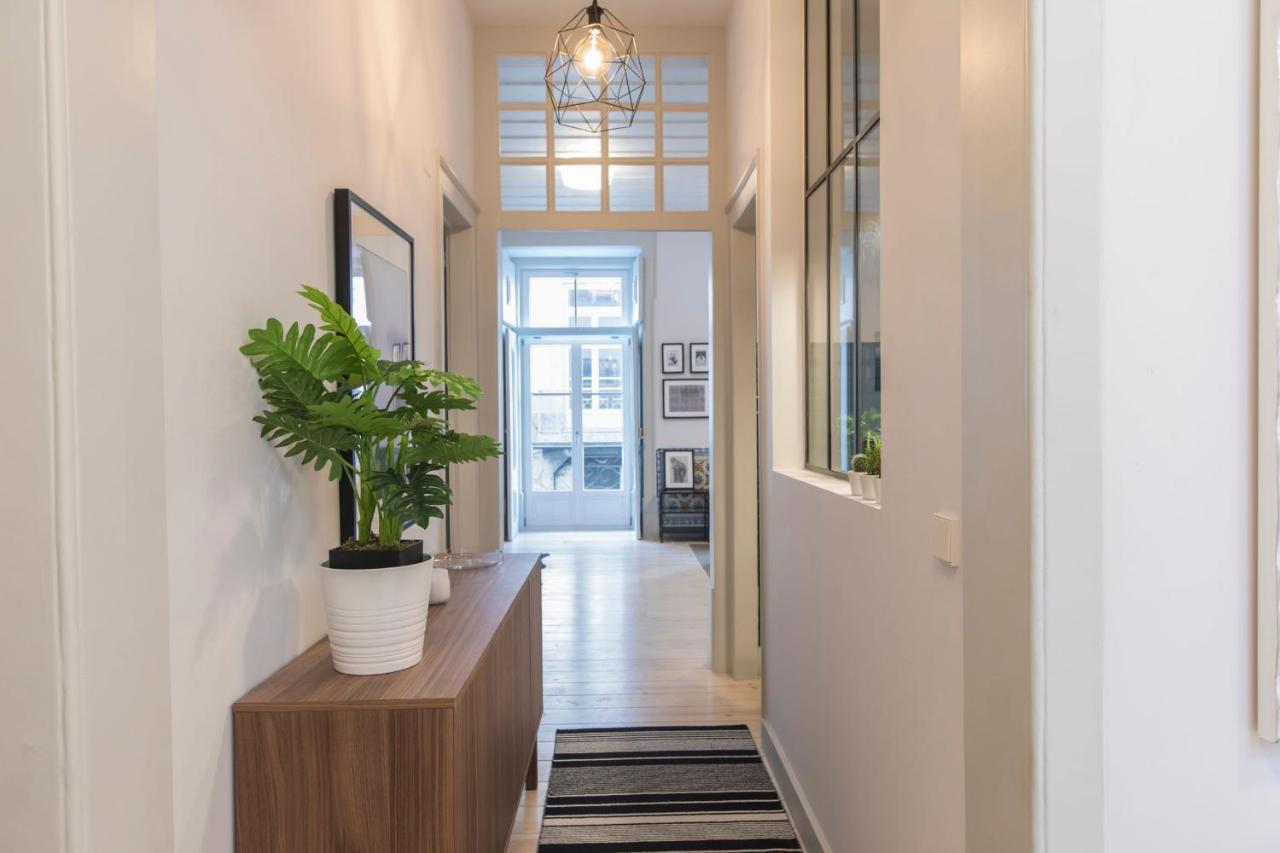 Lovelystay - 3 Bedroom Downtown Wonderwall Lisbon Bagian luar foto