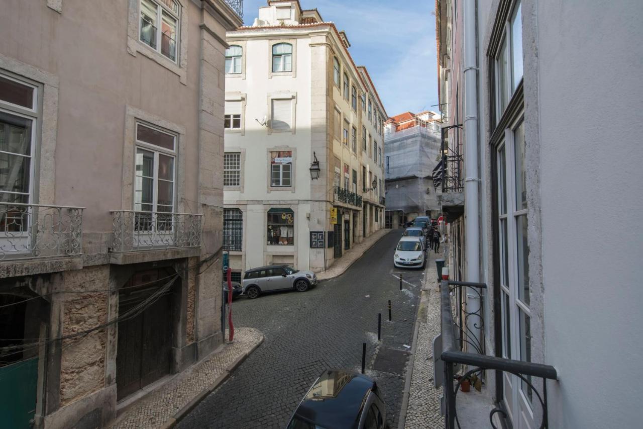Lovelystay - 3 Bedroom Downtown Wonderwall Lisbon Bagian luar foto