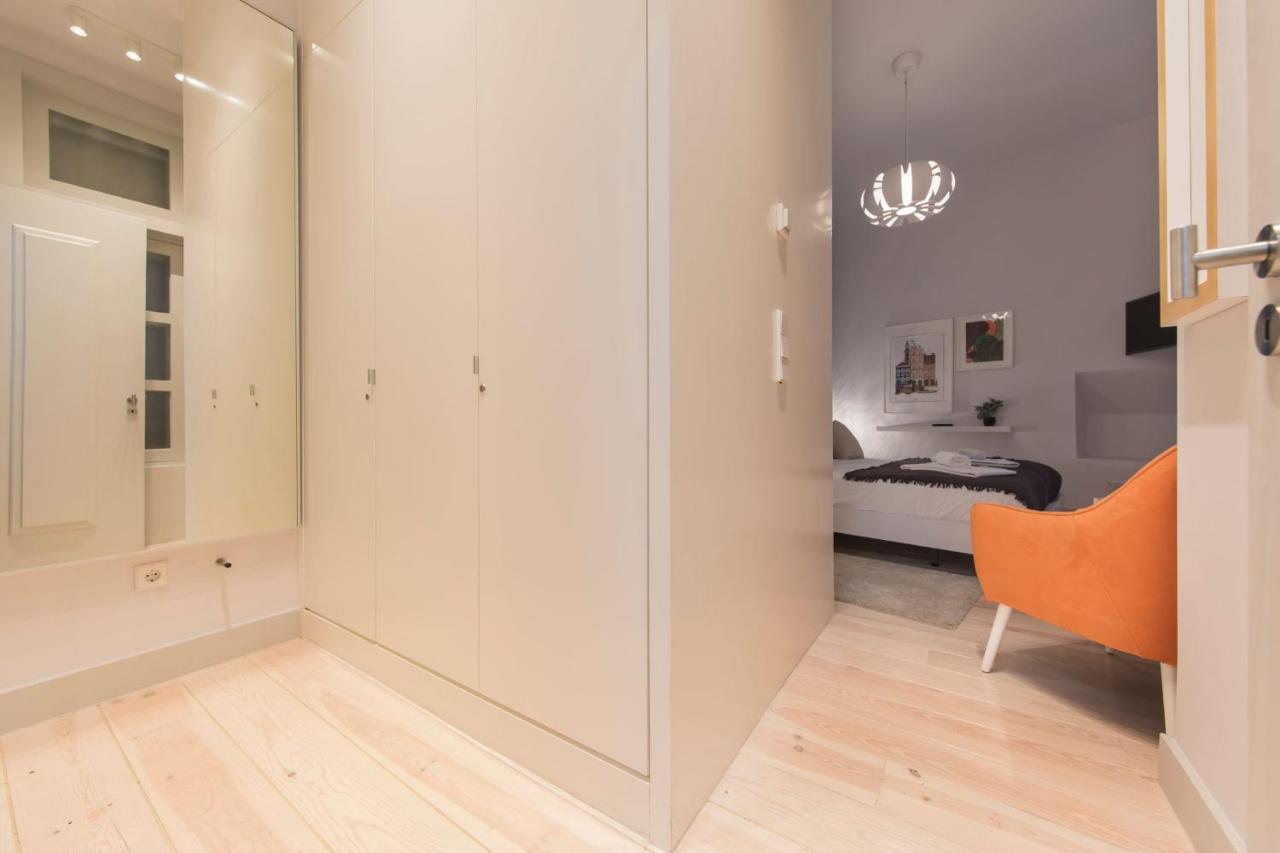 Lovelystay - 3 Bedroom Downtown Wonderwall Lisbon Bagian luar foto