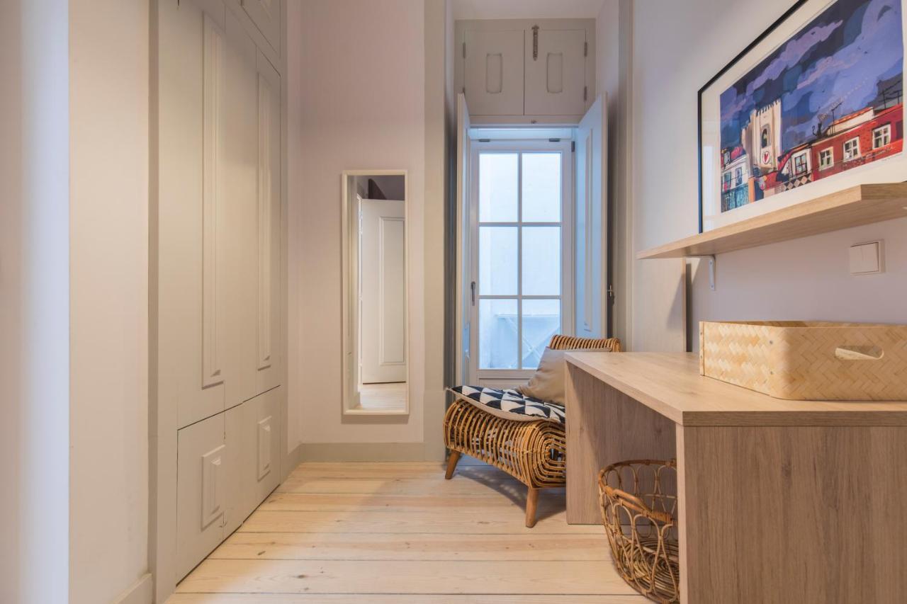 Lovelystay - 3 Bedroom Downtown Wonderwall Lisbon Bagian luar foto